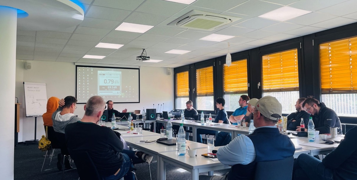 Wissen, das verbindet: Die MONACOR Academy